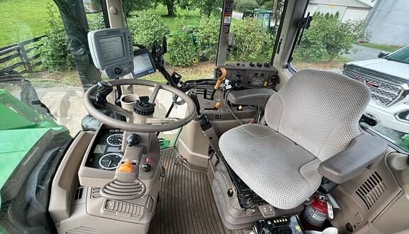 Image of John Deere 6155M equipment image 2