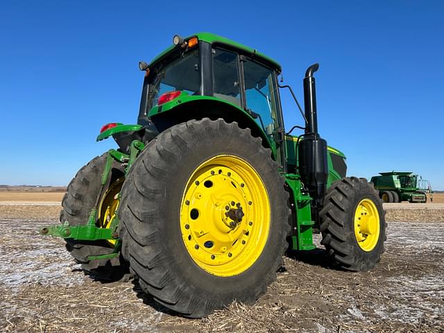 Image of John Deere 6155M equipment image 2