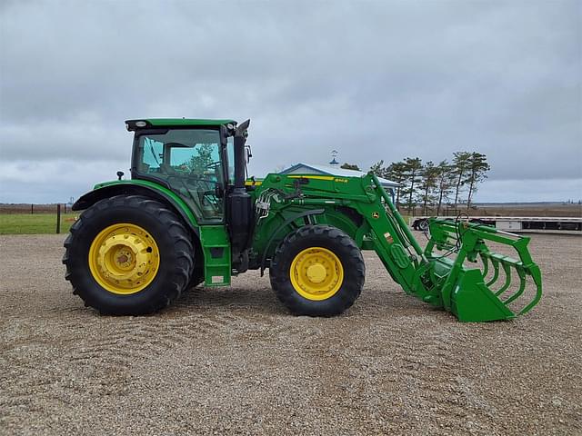 Image of John Deere 6155R equipment image 3