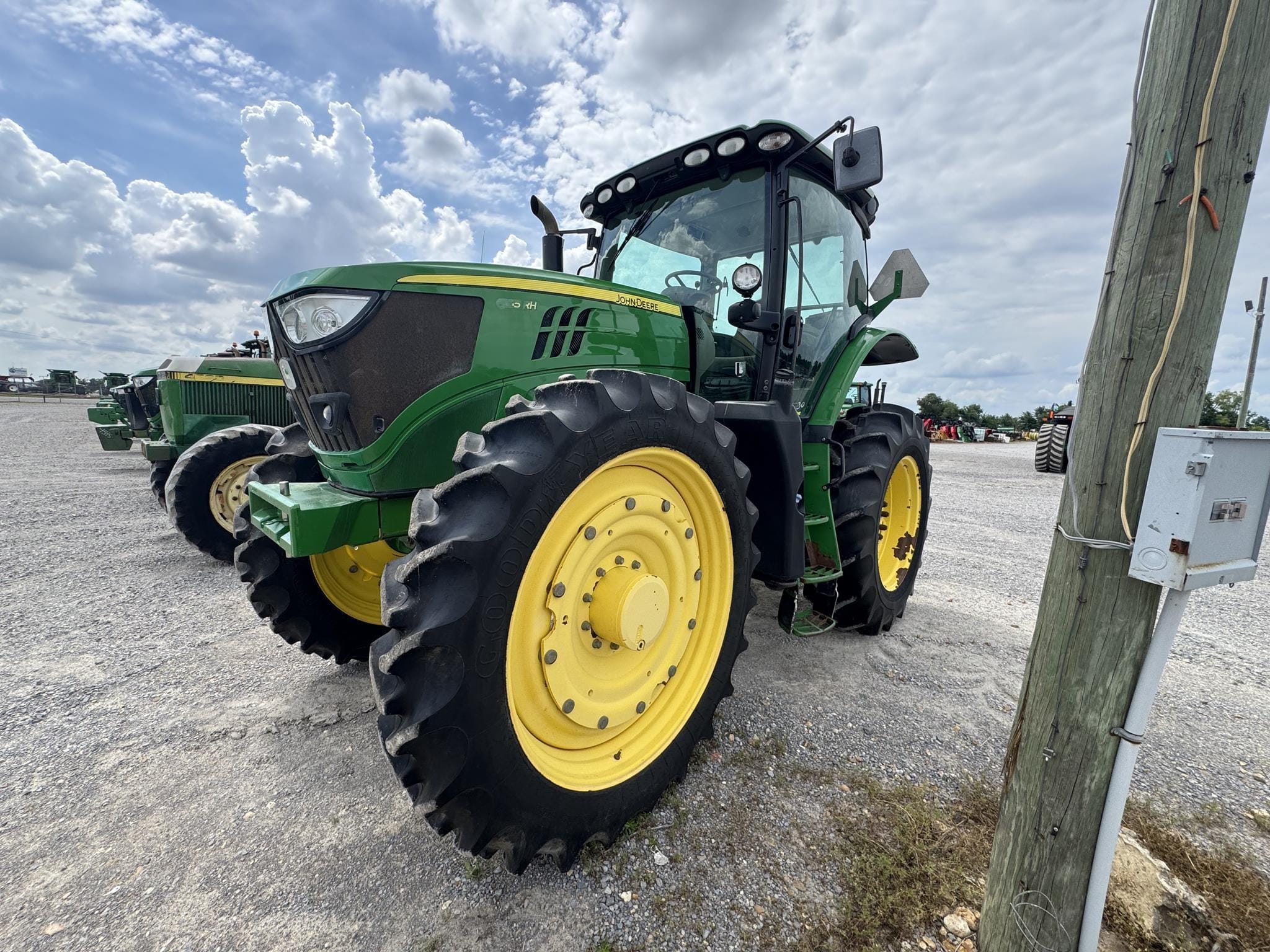 2016 John Deere 6155R Equipment Image0