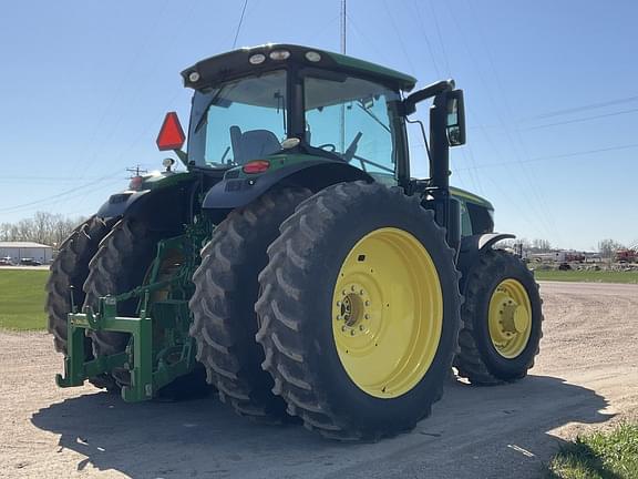 Image of John Deere 6175R equipment image 3