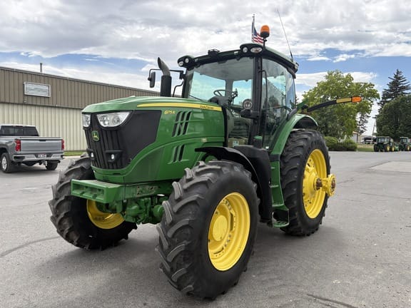2016 John Deere 6175R Equipment Image0