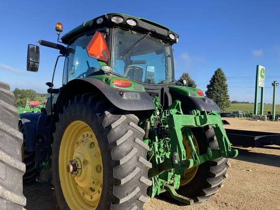 Image of John Deere 6175R equipment image 3