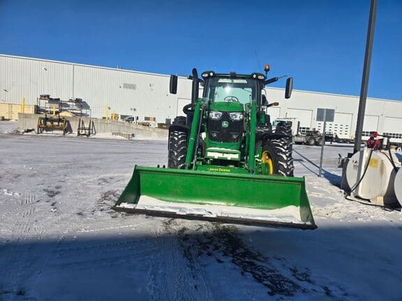 Image of John Deere 6175R equipment image 3