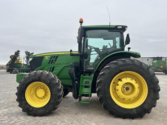Image of John Deere 6195R equipment image 1