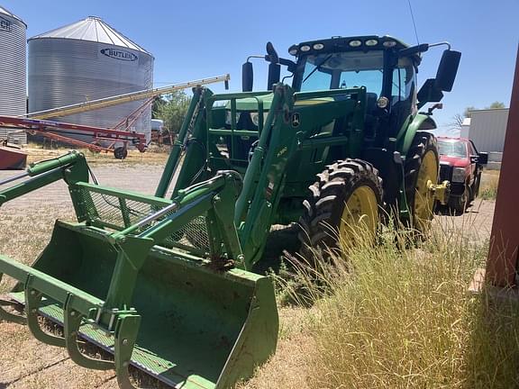 Image of John Deere 6215R equipment image 1