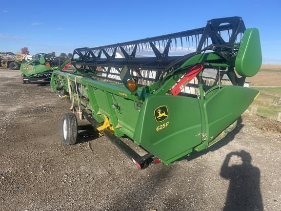 Image of John Deere 625F equipment image 1