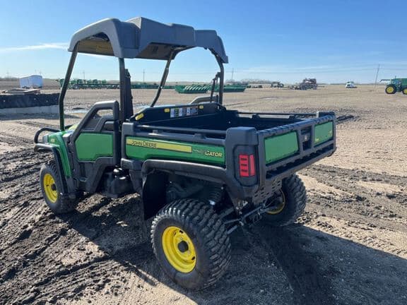 Image of John Deere XUV 625i equipment image 3