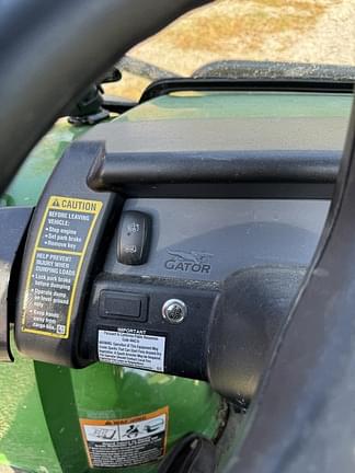 Image of John Deere XUV 625i equipment image 3