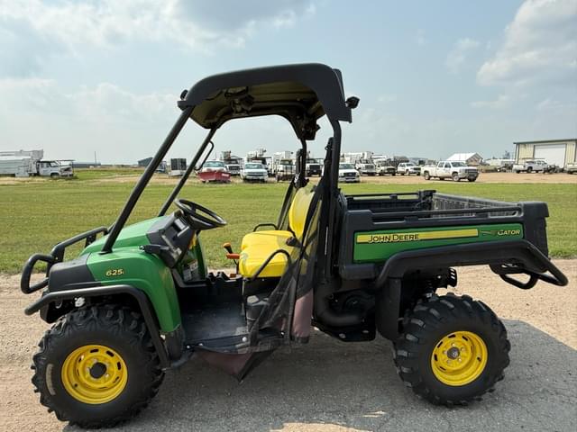 Image of John Deere XUV 625i equipment image 2