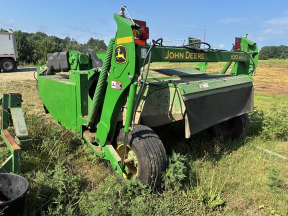Image of John Deere 630 equipment image 2