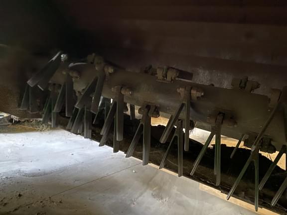 Image of John Deere 630 equipment image 2