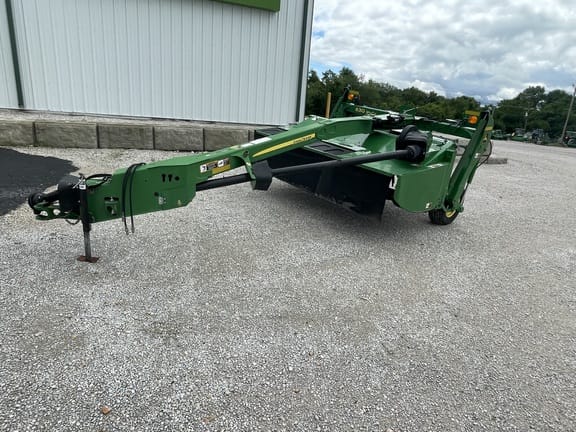 2016 John Deere 630 Equipment Image0