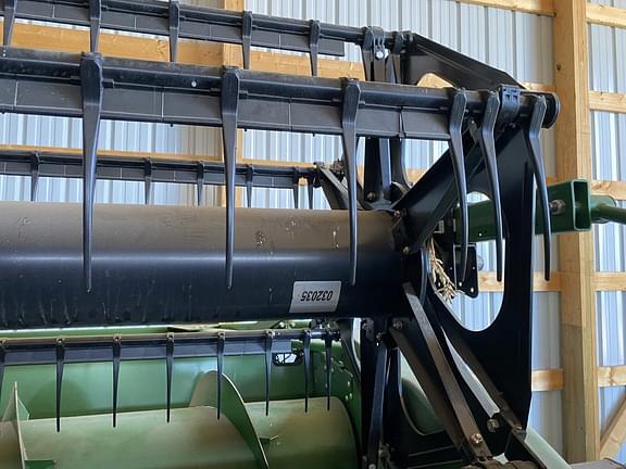 Image of John Deere 630F equipment image 2