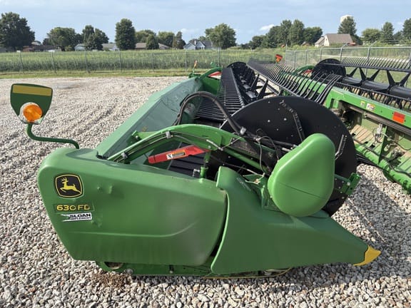 2016 John Deere 630FD Equipment Image0
