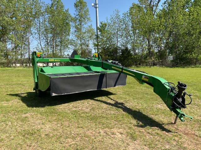 Image of John Deere 635 equipment image 2