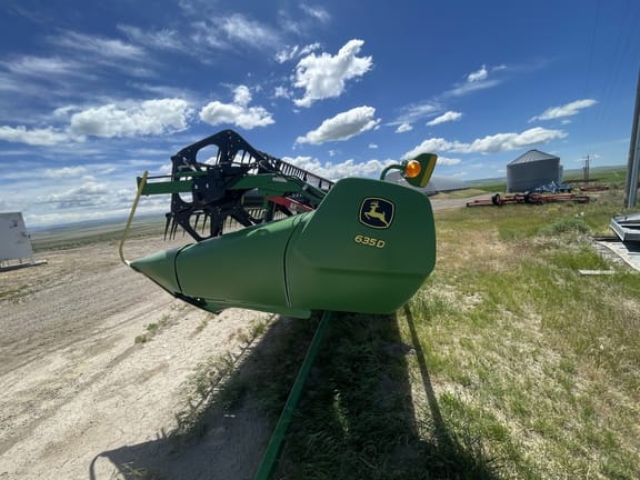 2016 John Deere 635D Equipment Image0