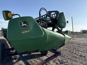 2016 John Deere 635D Image