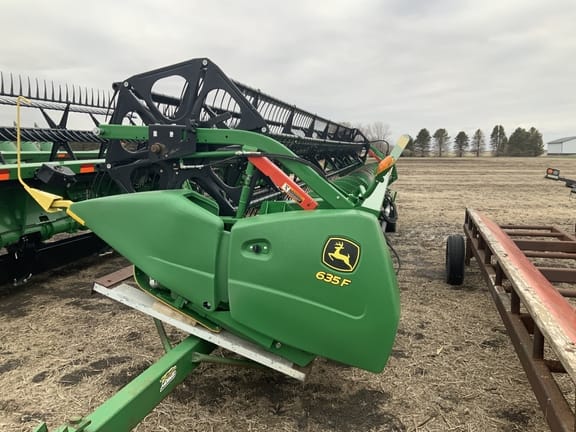 Main image John Deere 635F