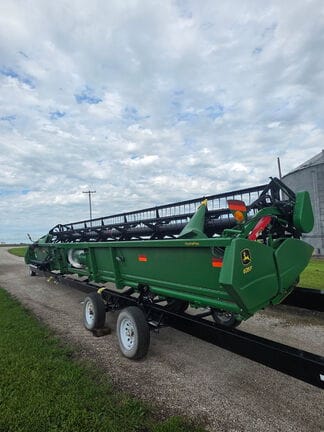 2016 John Deere 635F Equipment Image0