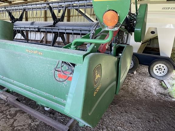 Image of John Deere 635F equipment image 4
