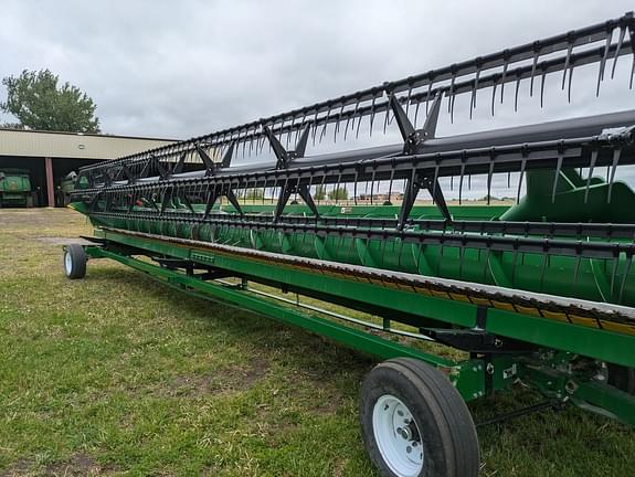 Image of John Deere 635F equipment image 4