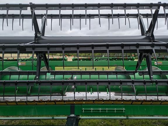 Image of John Deere 635F equipment image 2