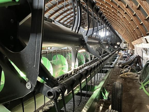 Image of John Deere 635F equipment image 3