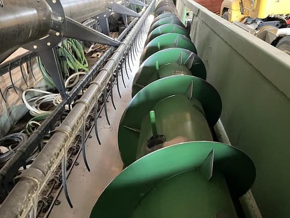 Image of John Deere 635F equipment image 2