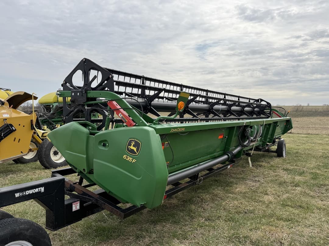 Image of John Deere 635F Primary image