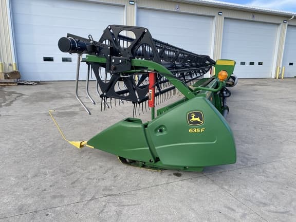 Image of John Deere 635F equipment image 2