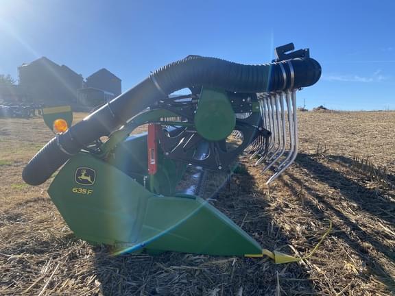 Image of John Deere 635F equipment image 3
