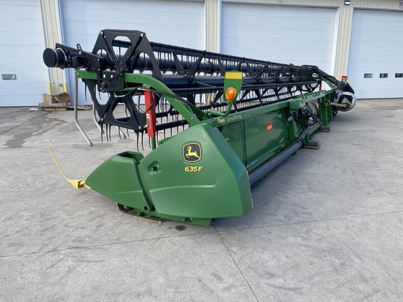 Image of John Deere 635F equipment image 4