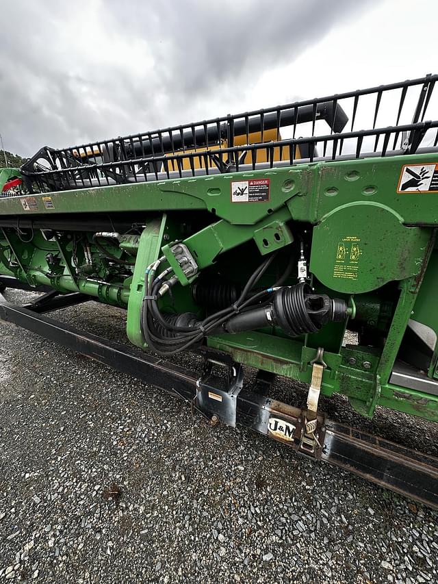 Image of John Deere 635FD equipment image 4