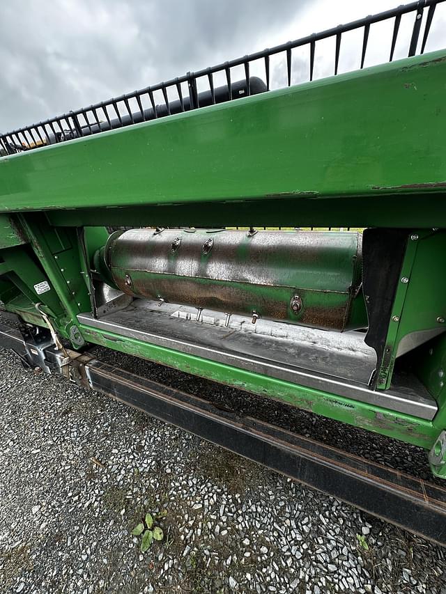 Image of John Deere 635FD equipment image 2