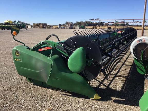 Image of John Deere 635FD equipment image 2