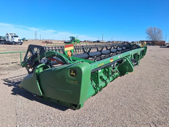 Image of John Deere 635FD equipment image 2
