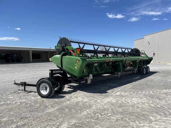 Image of John Deere 635FD equipment image 2