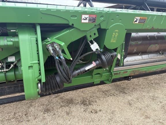 Image of John Deere 635FD equipment image 3