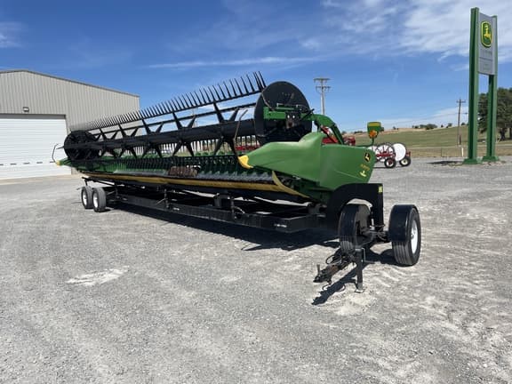Image of John Deere 635FD equipment image 2