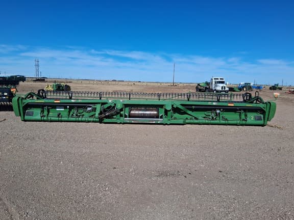 Image of John Deere 635FD equipment image 3