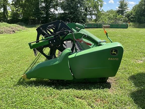 Image of John Deere 640FD equipment image 3