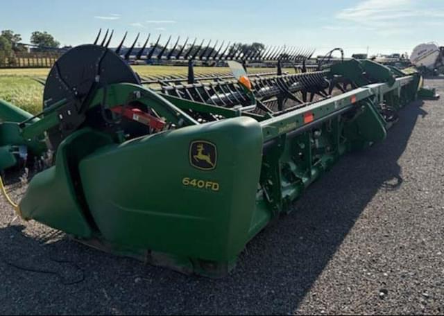 Image of John Deere 640FD equipment image 3