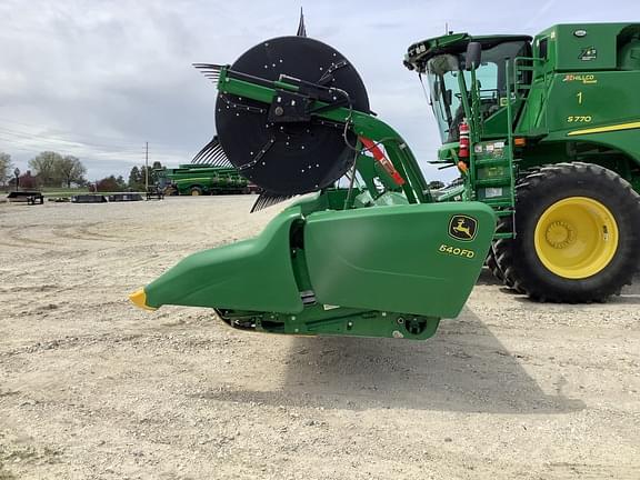 Image of John Deere 640FD equipment image 1