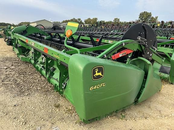 Image of John Deere 640FD equipment image 4