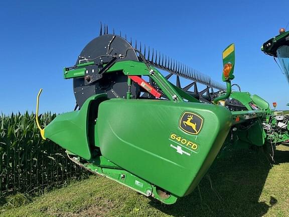 Image of John Deere 640FD equipment image 4