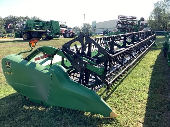Main image John Deere 640FD