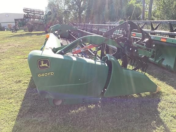 Image of John Deere 640FD equipment image 2