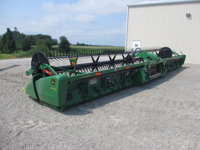 Image of John Deere 640FD equipment image 4