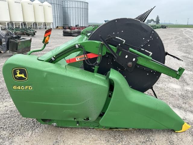 Image of John Deere 640FD equipment image 4
